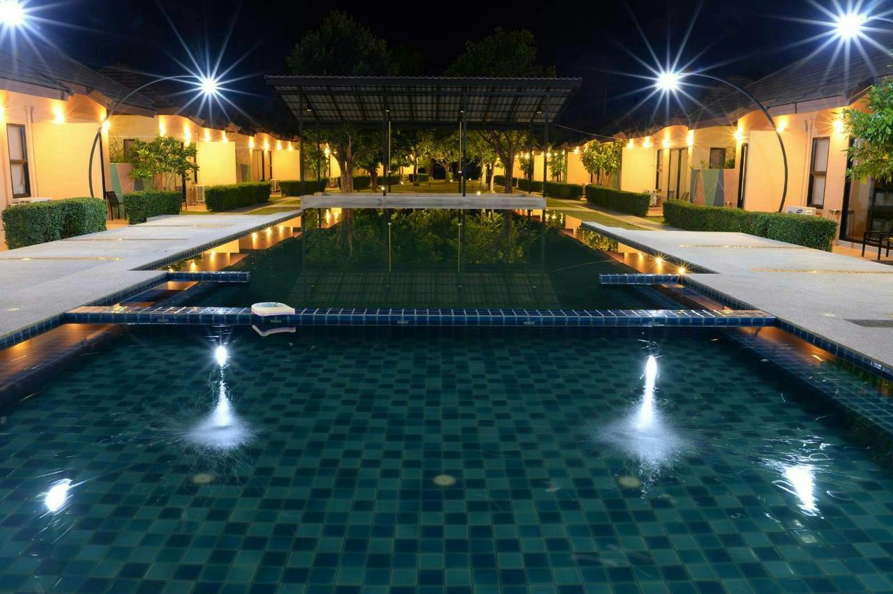 Green Adamas Resort Чумфон Екстериор снимка