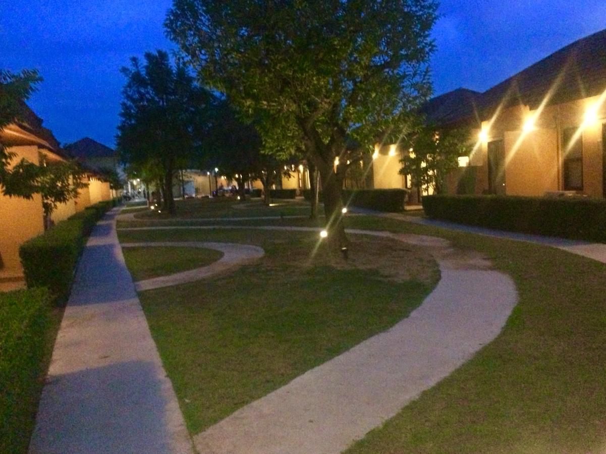 Green Adamas Resort Чумфон Екстериор снимка